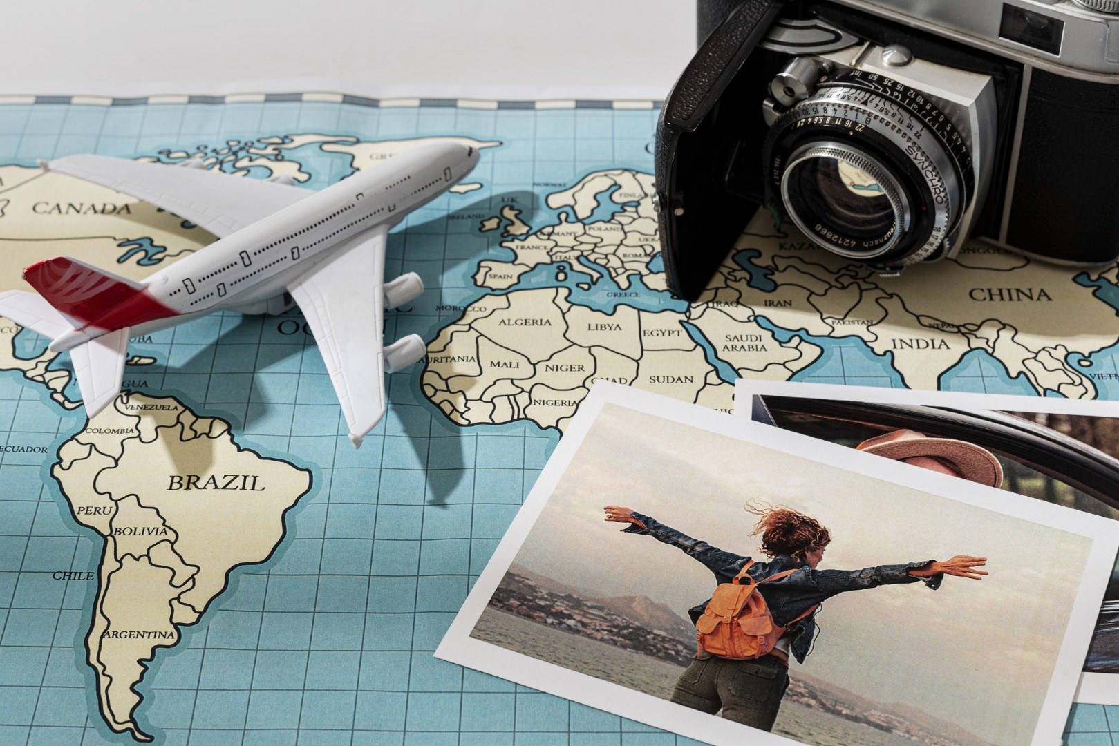 Confira essas 10 dicas para economizar dinheiro em viagens! Desde o planejamento antecipado até a escolha de atrações menos conhecidas, essas dicas vão ajudá-lo a aproveitar ao máximo suas férias sem gastar muito.
